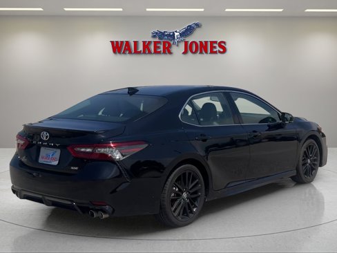 Used 2023 Toyota Camry XSE image 3