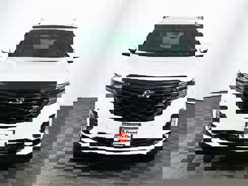 Used 2024 Chevrolet Equinox RS image 2