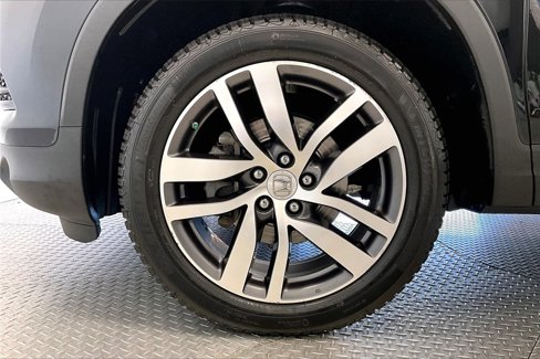 Used 2016 Honda Pilot Touring image 18