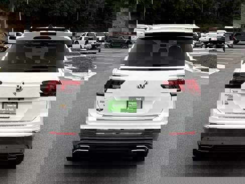 Used 2019 Volkswagen Tiguan SEL image 4
