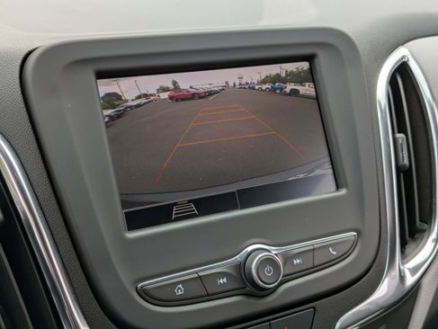 Used 2022 Chevrolet Equinox LS image 19
