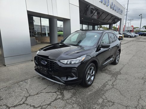Used 2024 Ford Escape ST-Line image 3