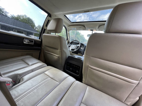 Used 2015 Lincoln Navigator L 4WD w/ Equipment Group 101A Reserve image 28