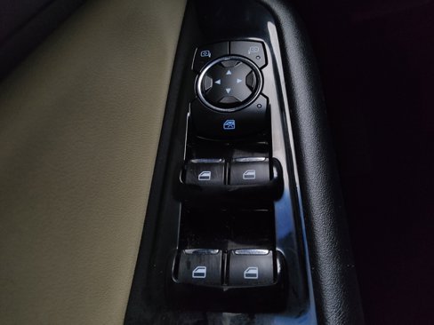 Used 2017 Ford Edge SEL w/ Equipment Group 201A image 27