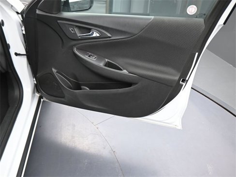 Used 2023 Chevrolet Malibu LT image 11