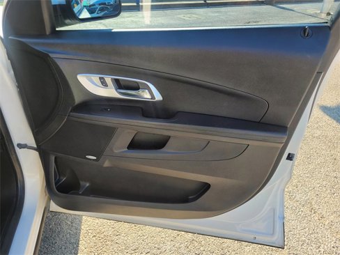 Used 2016 Chevrolet Equinox LT w/ Convenience Package image 9