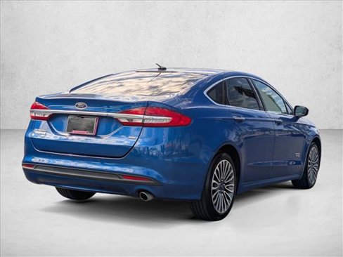 Used 2017 Ford Fusion Energi SE image 5