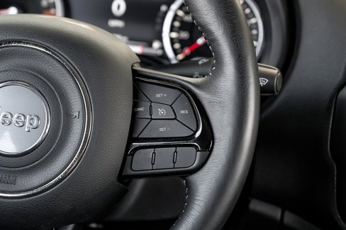 Used 2021 Jeep Renegade Latitude w/ Sun & Sound Group image 28