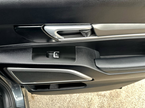 Used 2020 Kia Telluride LX image 26