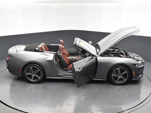 Used 2024 Ford Mustang Premium image 30
