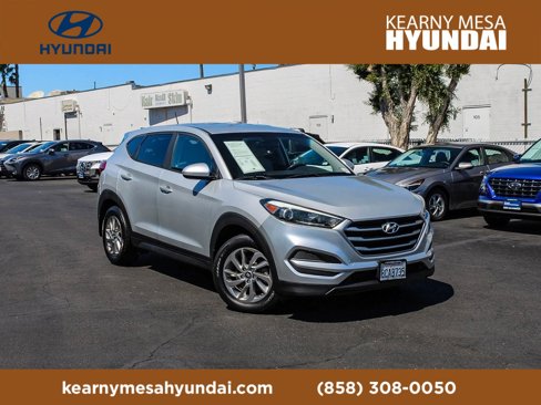 Used 2017 Hyundai Tucson SE image 1