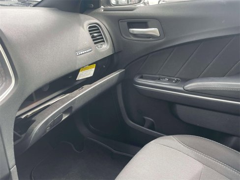 Used 2016 Dodge Charger SXT w/ Navigation & Travel Group image 33