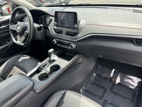 Used 2022 Nissan Altima 2.5 SR image 14