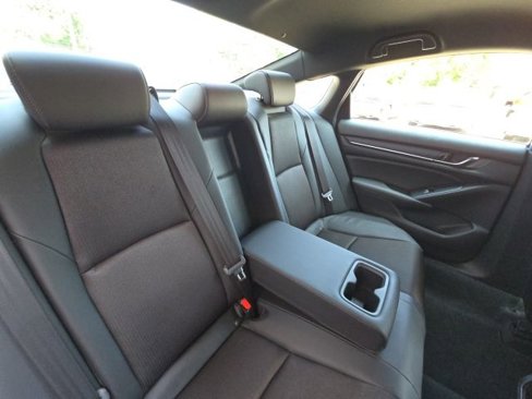 Used 2020 Honda Accord Sport image 14