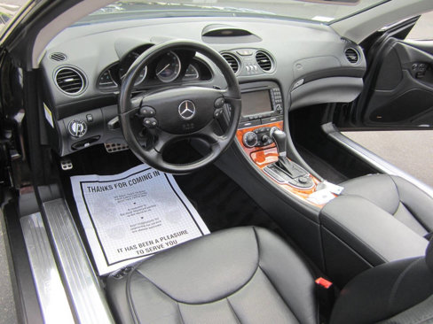 Used 2007 Mercedes-Benz SL 550 w/ AMG Sport Pkg image 28