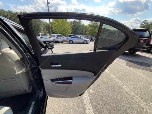 Used 2016 Acura TLX image 43