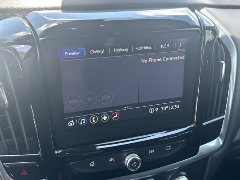 Used 2022 Chevrolet Traverse LT image 24