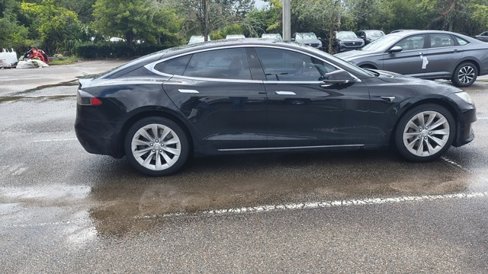 Used 2017 Tesla Model S 75 image 7