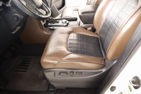 Used 2019 Nissan Armada Platinum w/ Captain's Chairs Package image 13