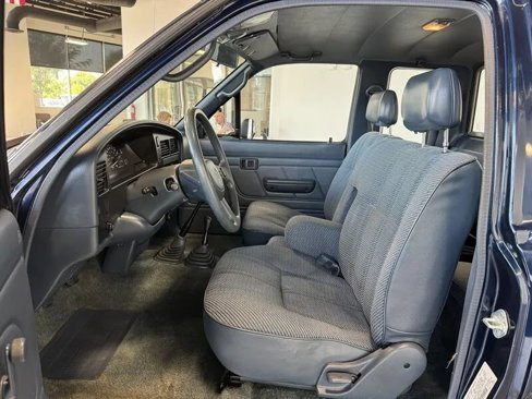 Used 1992 Toyota Pickup Deluxe image 13