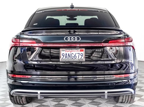 Used 2022 Audi e-tron Premium Plus w/ Premium Plus Package image 10