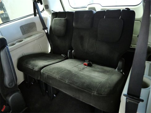 Used 2012 Dodge Grand Caravan SE image 15