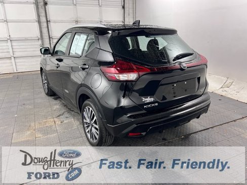 Used 2024 Nissan Kicks SV image 5