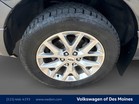 Used 2017 Ford Expedition Limited w/ Equipment Group 301A image 8