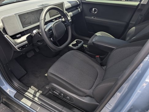 Certified 2022 Hyundai Ioniq 5 SE w/ Cargo Package image 9