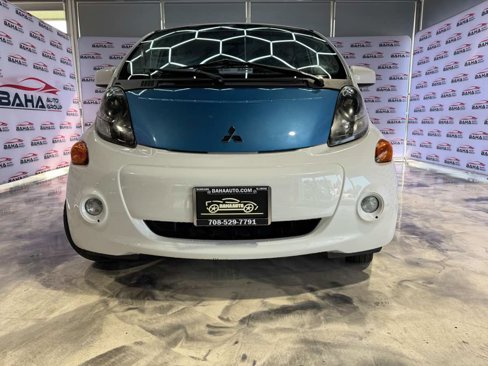 Used 2012 Mitsubishi i ES image 2