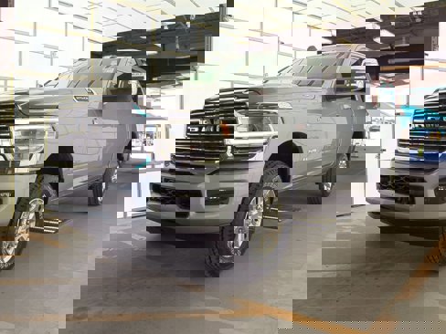 Used 2024 RAM 2500 Laramie image 1