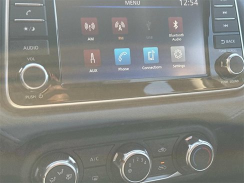 New 2025 Nissan Versa SV image 4