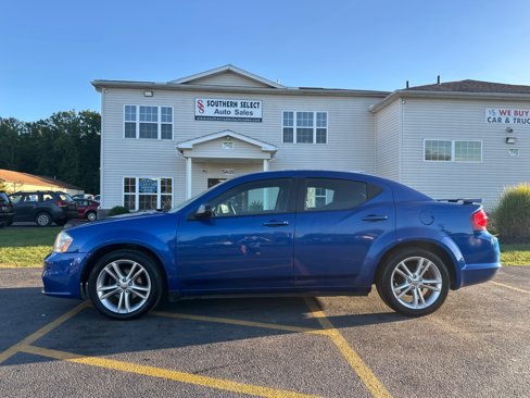 Used 2012 Dodge Avenger SE image 1