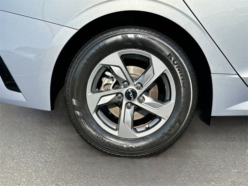Used 2023 Kia K5 LXS image 27