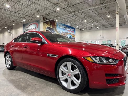 Used 2018 Jaguar XE Premium image 20