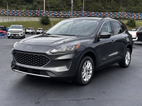 Used 2020 Ford Escape SE image 2