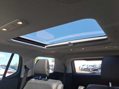 Used 2019 GMC Acadia SLT w/ LPO, Floor Liner Package image 17