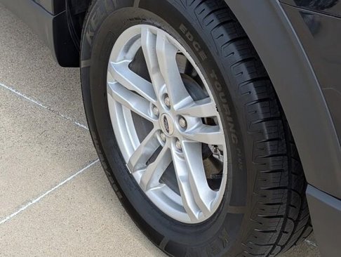 Used 2023 Ford Explorer XLT w/ Equipment Group 202A image 30