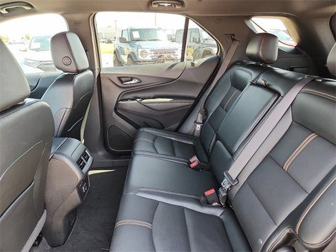 Used 2024 Chevrolet Equinox Premier image 9