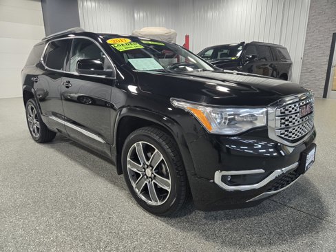 Used 2017 GMC Acadia Denali image 7