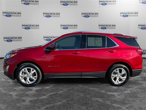 Used 2020 Chevrolet Equinox LT image 2