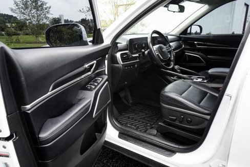 Used 2023 Kia Telluride S w/ S Sunroof Package image 11