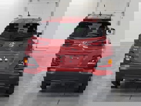 Used 2021 Hyundai Kona SEL image 7