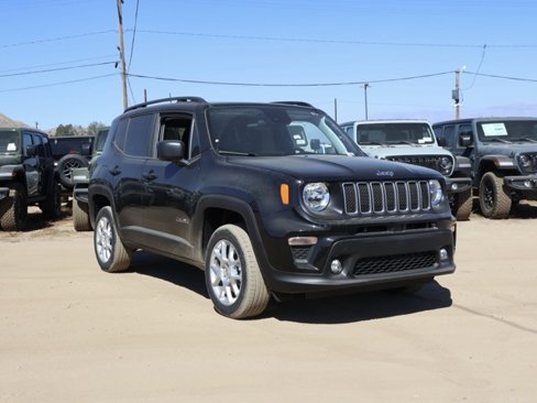 New 2023 Jeep Renegade Latitude w/ Sun & Fun Group image 2