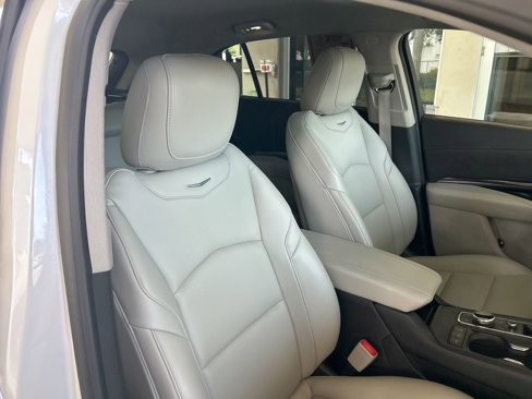 Used 2021 Cadillac XT4 Luxury image 20