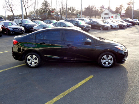 Used 2018 Chevrolet Cruze LS image 14