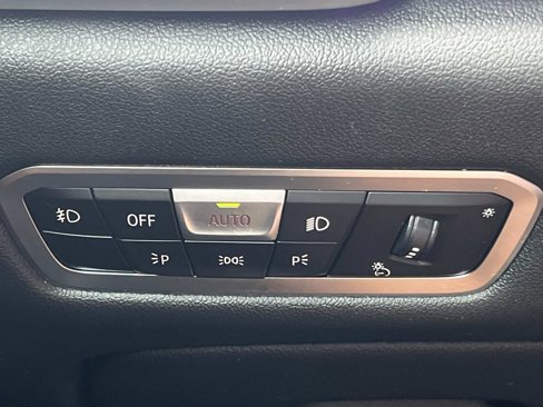 Used 2019 BMW X5 xDrive40i w/ Luxury Seating Package image 24