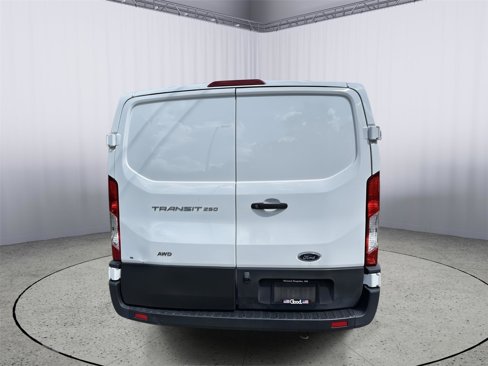 Used 2022 Ford Transit 250 Low Roof AWD image 8