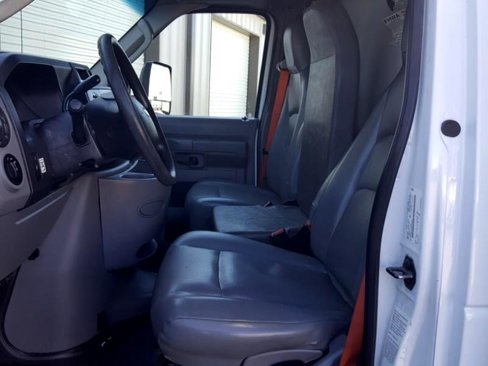 Used 2017 Ford E-350 and Econoline 350 Super Duty image 14