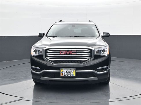 Used 2018 GMC Acadia SLT image 2